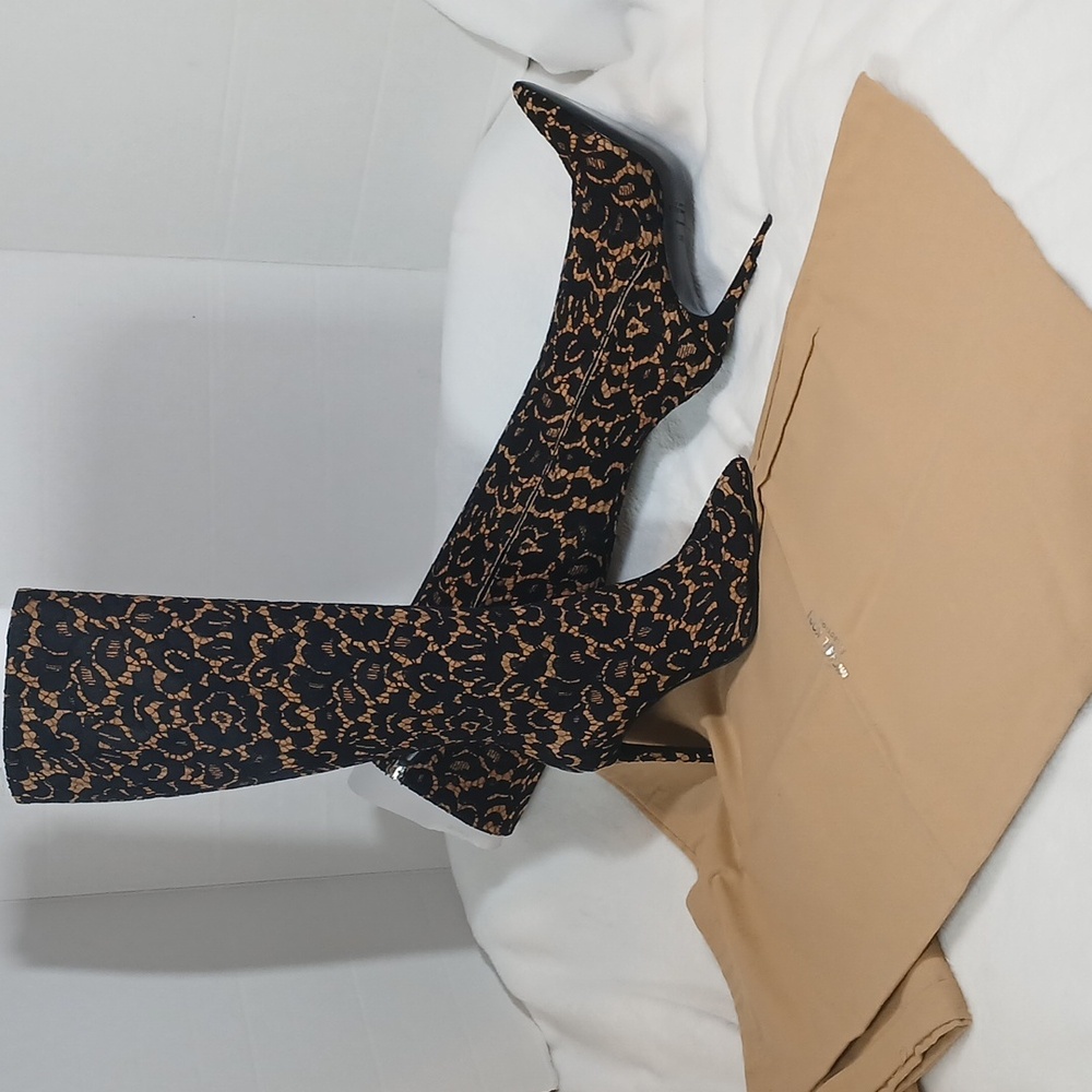 Michael Kors Collective Versey Floral Lace Black/Tan Heeled Boots Sz 6.5 - Picture 4 of 12